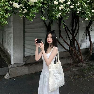 信仰的女人 封面