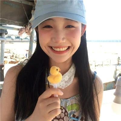 女孩不微笑 封面